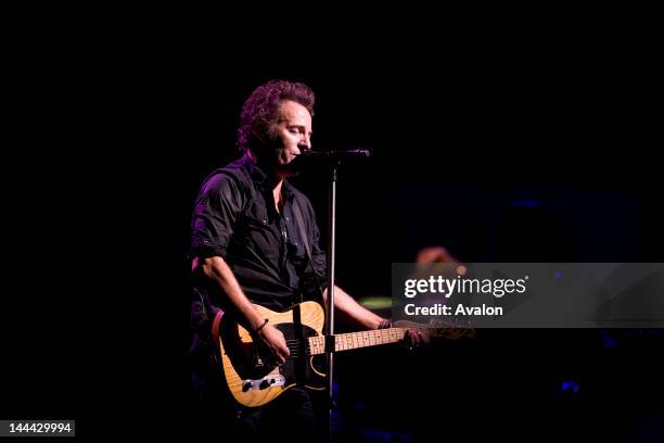 Bruce Springsteen performing live in Milan on November 28 2007.; Job: 42486; Ref: EWT;