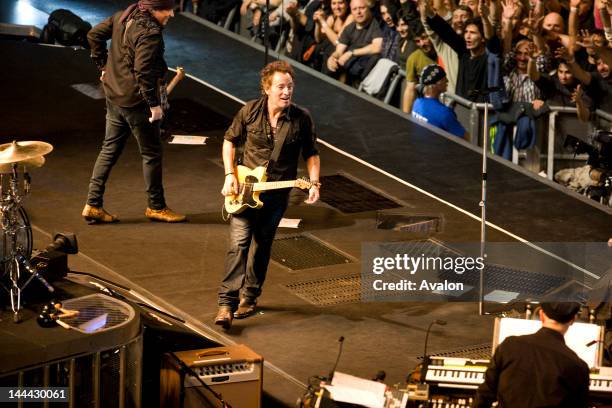 Bruce Springsteen performing live in Milan on November 28 2007.; Job: 42486; Ref: EWT;