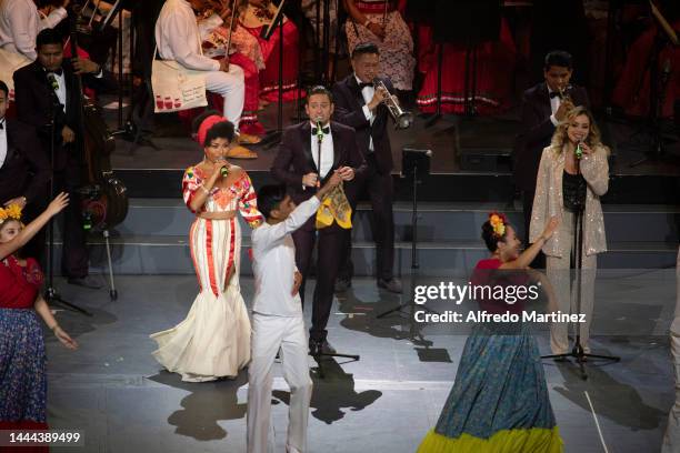 Morena Singer Alejandra Robles Photos and Premium High Res Pictures - Getty Images