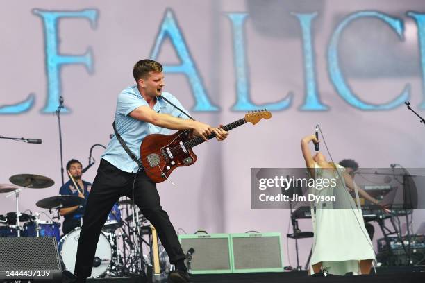Ellie Rowsell and Joff Oddie of Wolf Alice perform on the Pyramid Stage during day three of Glastonbury Festival at Worthy Farm, Pilton on June 24,...