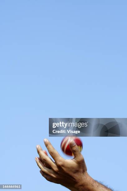 Hand Catching Hands Catching Ball Photos and Premium High Res Pictures - Getty Images