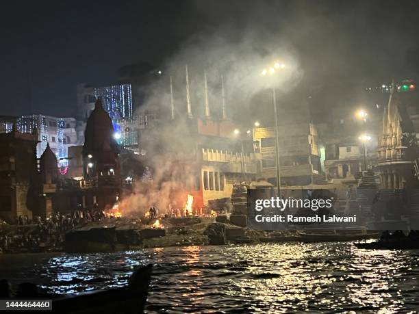 manikarnika ghat - bathing ghat stock pictures, royalty-free photos & images