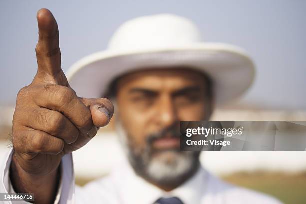 close-up shot of an umpire - cricket umpire foto e immagini stock