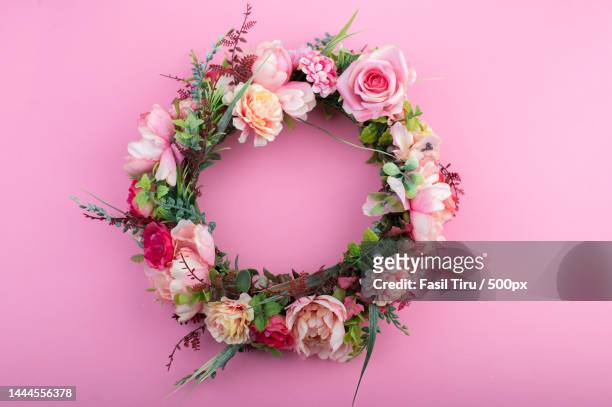 close-up of wreath on pink background,united states,usa - wreath ストックフォトと画像
