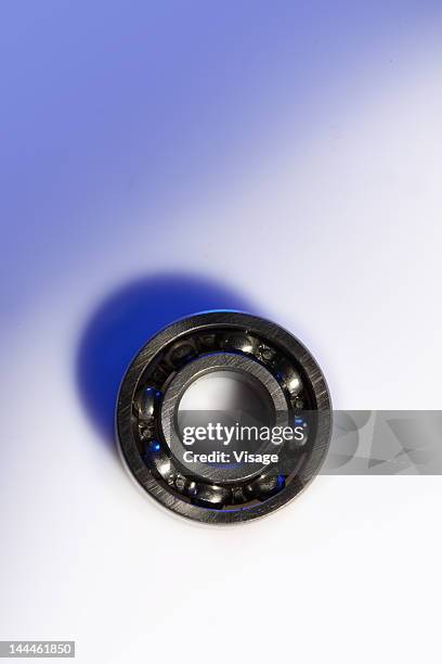 high angle view of a ball bearing - ball bearings foto e immagini stock