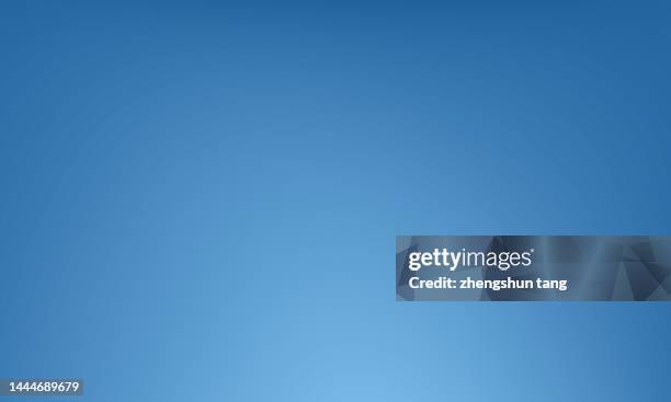 abstract blurred blue background - fondo azul fotografías e imágenes de stock