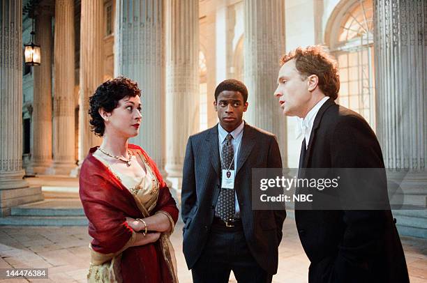In Excelsis Deo" Episode 10 -- Pictured: Moira Kelly as Mandy Hampton, Dule Hill as Charlie Young, Bradley Whitford as Josh Lyman --