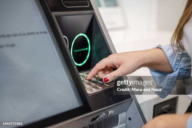 1,458 Automatic Payment Machine Stock Photos, High-Res Pictures, and ...