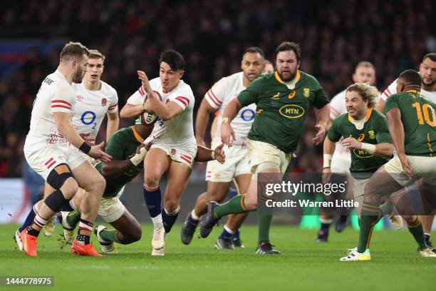 Marcus Smith of England runs with the ball during the Autumn International match between England and South Africa at Twickenham Stadium on November...