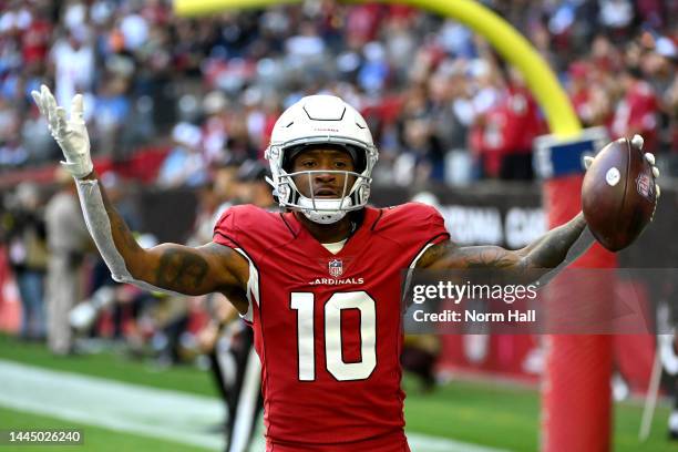 DeAndre Hopkins of the Arizona Cardinals celebrates after scoring a touchdown in the first quarter of a game against the Los Angeles Chargers at...