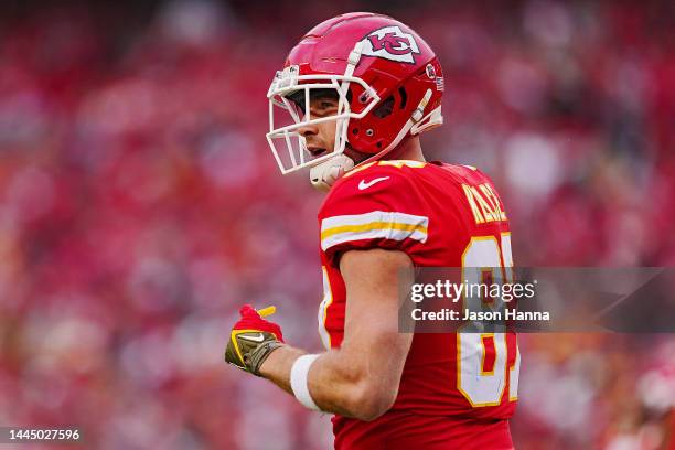 Travis Kelce of the Kansas City Chiefs celebrates a touchdown during the first quarter against the Los Angeles Rams at Arrowhead Stadium on November...