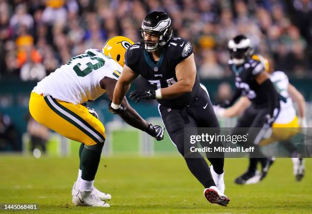 Ndamukong Suh of the Philadelphia Eagles rushes against Yosh Nijman of the Green Bay Packers during the first half at Lincoln Financial Field on...