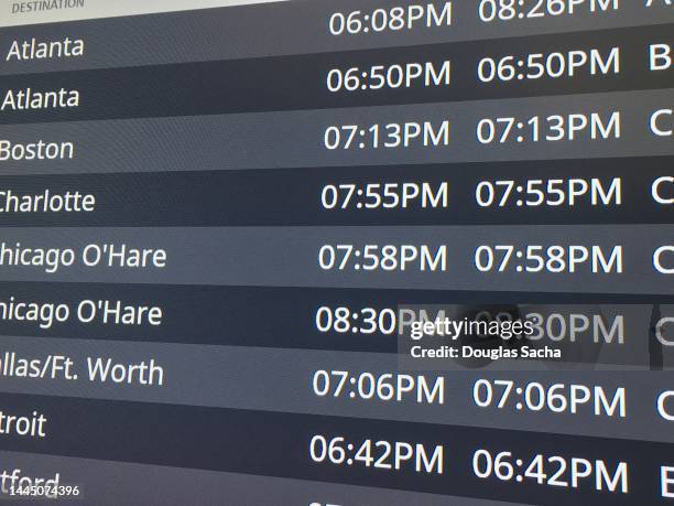 Time Signboard Airport Time Sign Board Photos and Premium High Res Pictures - Getty Images