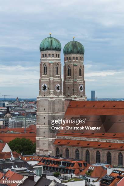 münchen - frauenkirche - munich stock pictures, royalty-free photos & images