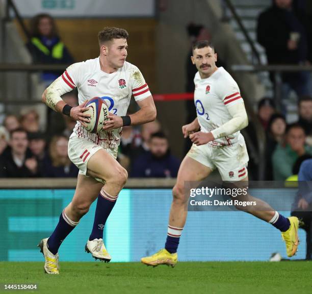 Freddie Steward of England runs with the ball during the Autumn International match between England and South Africa at Twickenham Stadium on...