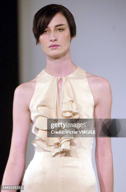 Erin O'Connor walks the runway during the Douglas Hannant Ready to Wear Spring/Summer 2002 fashion show as part of the New York Fashion Week on...