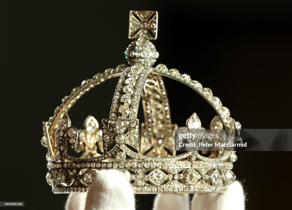 Jewellery Made From The World's Largest Diamond Is Prepared for Jubilee Exhibition