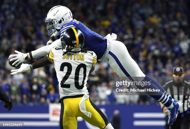 Parris Campbell of the Indianapolis Colts misses a catch against Cameron Sutton of the Pittsburgh Steelers during the fourth quarter in the game at...