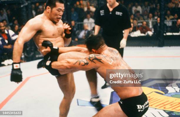 Kemo Ufc 32 Tsuyoshi Kosaka Stock Photos, High-Res Pictures, and Images - Getty ...