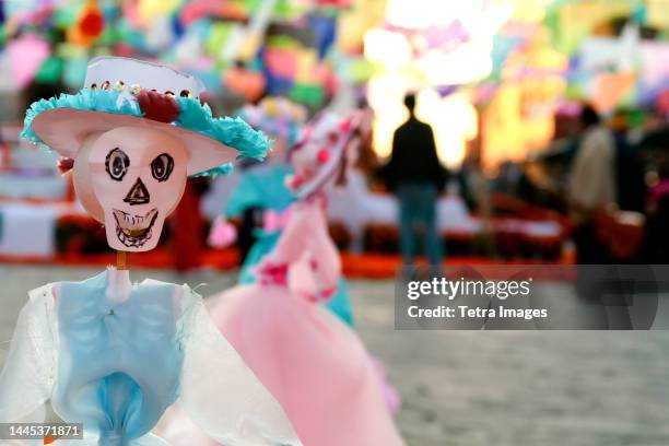 DIA DE LOS MUERTOS - Éventail Motif Tête de Mort DIA DE LOS MUERTOS - Éventail Motif Tête de Mort