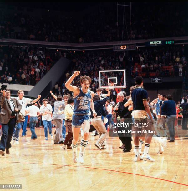 Playoffs: BYU Danny Ainge victorious after winning game vs Notre Dame at Omni Coliseum. Atlanta, GA 3/19/1981 CREDIT: Manny Millan