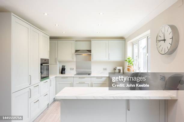 property interiors - metal kitchen worktop stock pictures, royalty-free photos & images