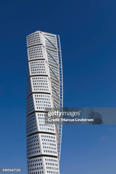 turning torso, malmö - malmo sweden stock pictures, royalty-free photos & images