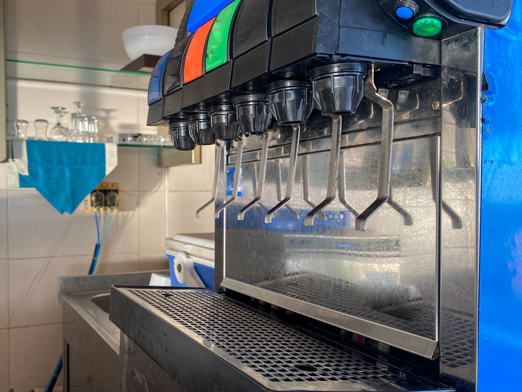 cleaning soda machine