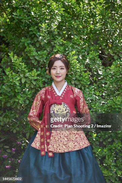 hanbok, traditional culture, marriage, wedding, traditional costume - korean tradition stock pictures, royalty-free photos & images