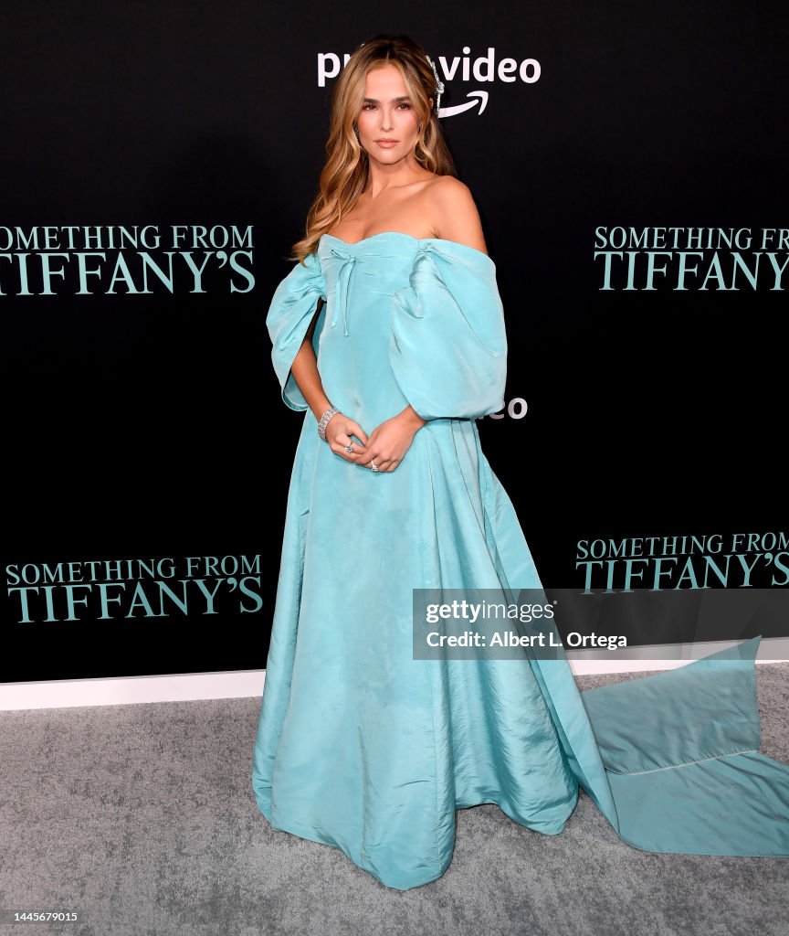 https://media.gettyimages.com/id/1445679015/photo/los-angeles-premiere-of-prime-videos-something-from-tiffanys-arrivals.jpg?s=1024x1024&w=gi&k=20&c=uejR99I1si2ceBJ5NJw34sh7x7q44TFJGWfZiJ014qA=