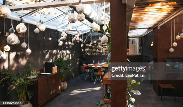 luxury restaurant interior with no people inside prior the opening service - hotel reopening stock pictures, royalty-free photos & images