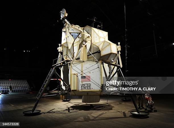54 Mars Landing Module Stock Photos, High-Res Pictures, and Images ...