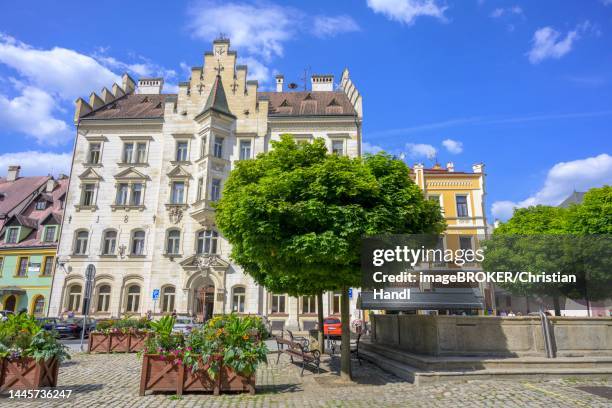 market square of, loket, karlovarsky kraj, czech republic - eastern european culture stock pictures, royalty-free photos & images