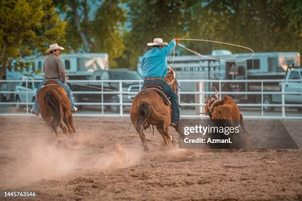 Santa Rodeo Lasso Lasso Throwing Photos and Premium High Res Pictures - Getty Images
