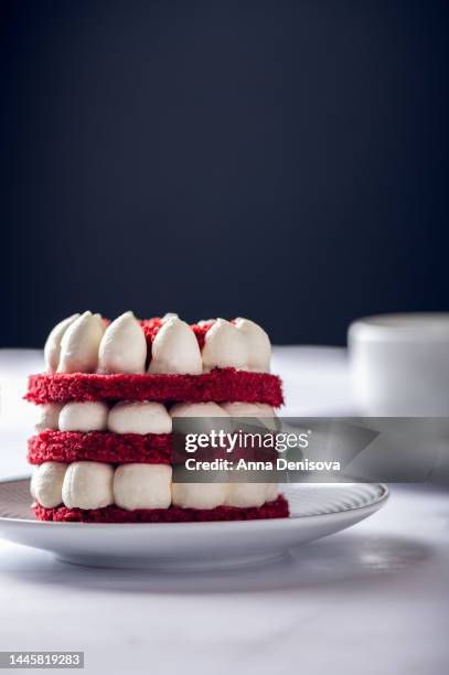 red velvet cake mini - cupcake candle stock pictures, royalty-free photos & images