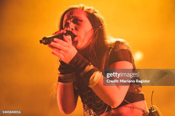 German-Canadian singer and songwriter Alice Merton performs on stage at Wizink Center on November 30, 2022 in Madrid, Spain.