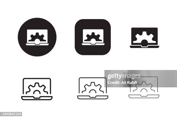 白い背景にノートパソコンと歯車のアイコン - インスタレーション点のイラスト素材／クリップアート素材／マンガ素材／アイコン素材