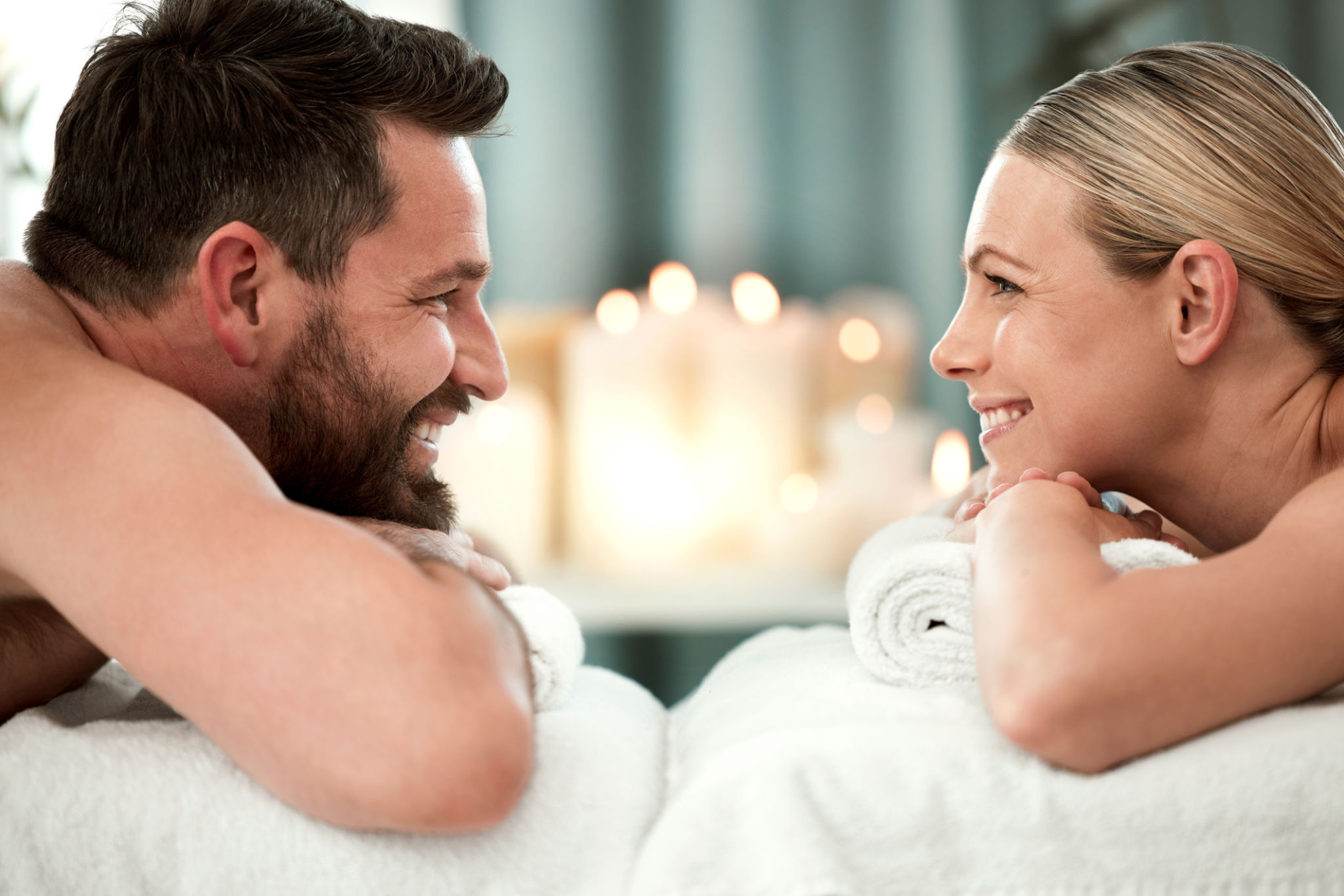 couple massage relaxation