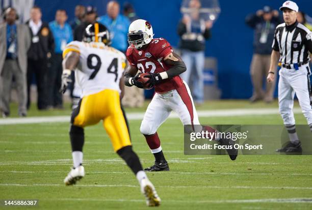 Edgerrin James of the Arizona Cardinal carries the ball against the Pittsburgh Steeler in Super Bowl XLIII on February 1, 2009 at Raymond James...