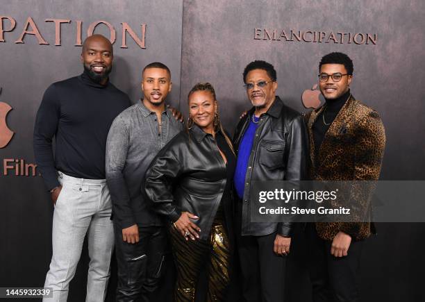 645 Mathis Jr Photos & High Res Pictures - Getty Images