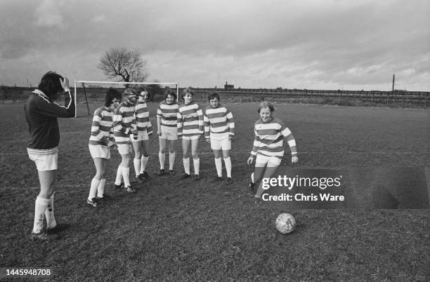 The Queens Park Rangers Ladies coach Steve Baker putting players Linda Pritchard, Karen Wilson, Rae Davies, Linda Stokes, Judi Nardi, Linda...