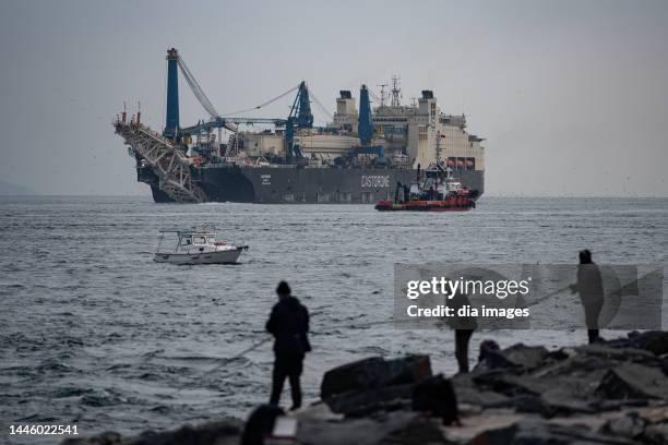 Castrone Ship Fisher Strait Photos and Premium High Res Pictures - Getty Images