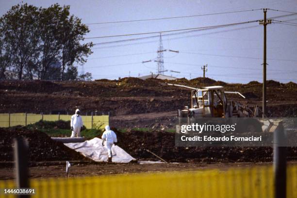 Decontamination of the factory and the surrounding area due to a dioxin spill from the ICMESA industrial plant, Seveso, Italy, July 10, 1976.