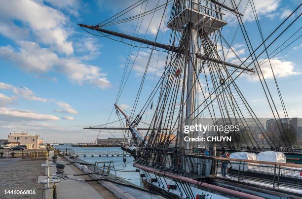 uss constitution battleship - albero maestro foto e immagini stock