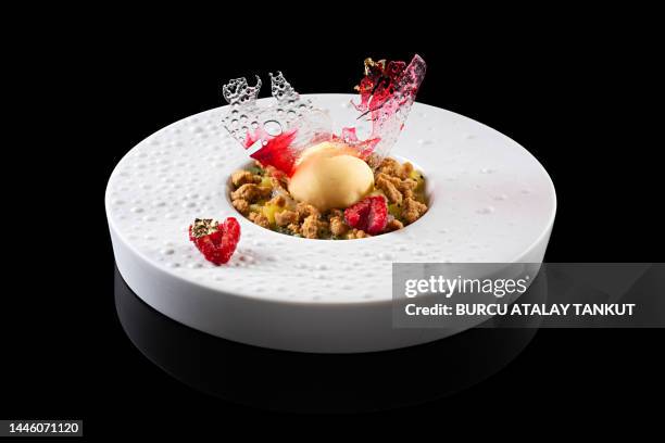 fine dining dessert - strawberry and cream stock pictures, royalty-free photos & images