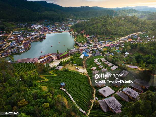 aerial view of ban rak thai village in mae hong son province, thailand - provincia de mae hong son fotografías e imágenes de stock