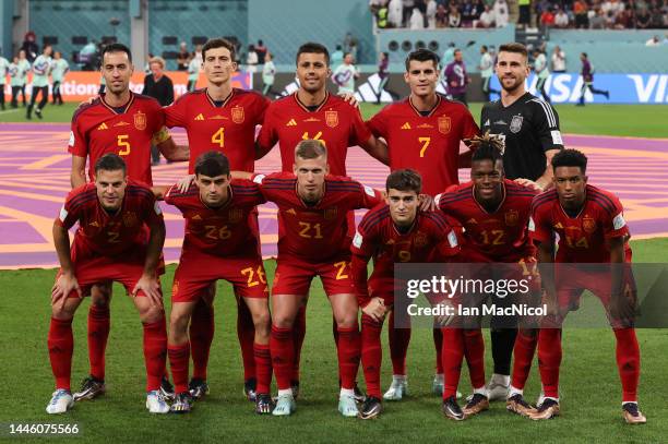 The Spain players line up for the team photo during the FIFA World Cup Qatar 2022 Group E match between Japan and Spain at Khalifa International...