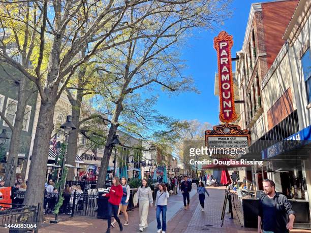 downtown mall charlottesville, virginia - charlottesville stock pictures, royalty-free photos & images