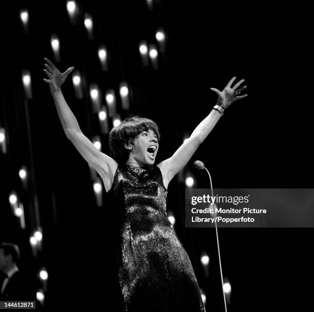 Shirley Bassey ; November 1965;