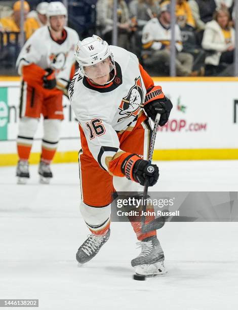 Ryan Strome of the Anaheim Ducks shoots the puck against the Nashville Predators during an NHL game at Bridgestone Arena on November 29, 2022 in...